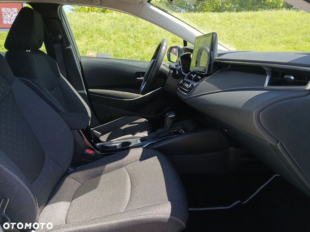 Toyota Corolla 1.8 Hybrid Comfort - 13