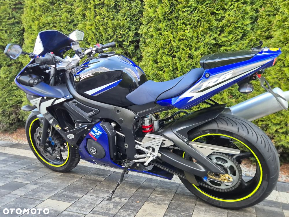 Yamaha R6 - 6