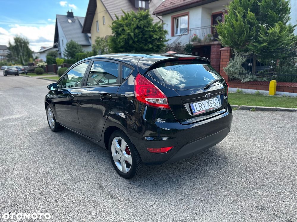 Ford Fiesta 1.25 Champions Edition - 3