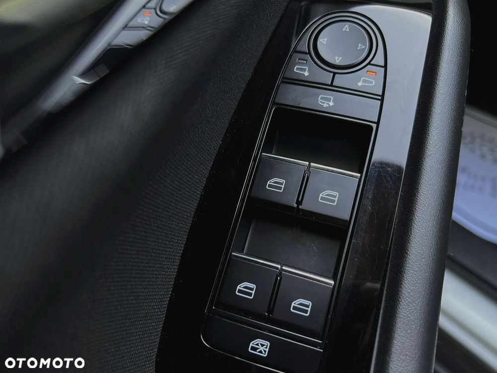 Mazda CX-30 e-SKYACTIV-G 2.0 M HYBRID 150 DRIVE SELECTION - 35