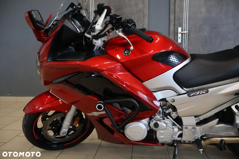 Yamaha FJR - 25