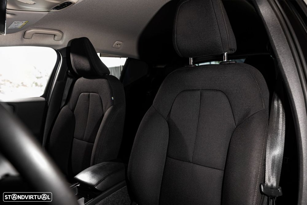 Volvo XC 40 2.0 D3 Momentum Core - 26
