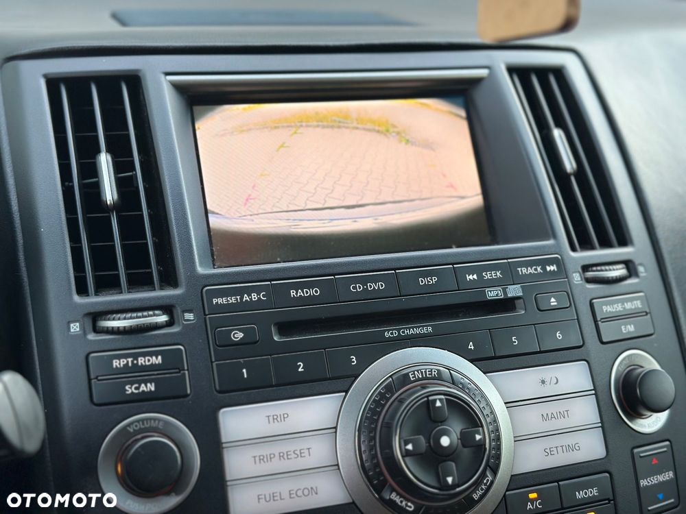 Infiniti FX - 10