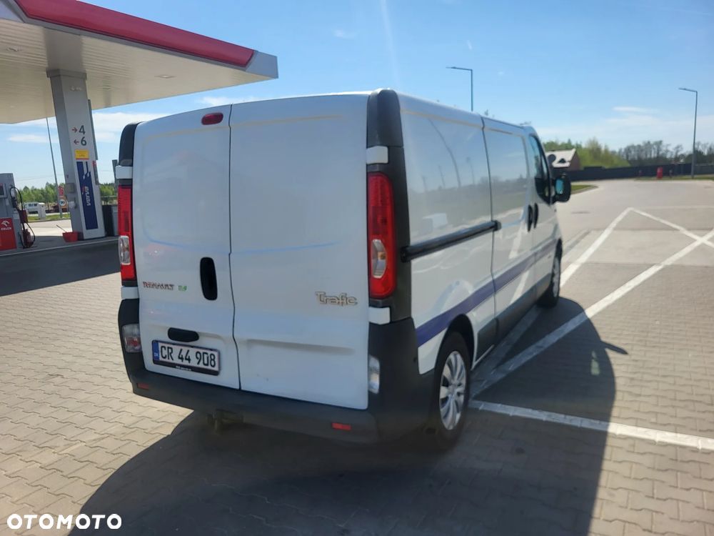 Renault Trafic - 15