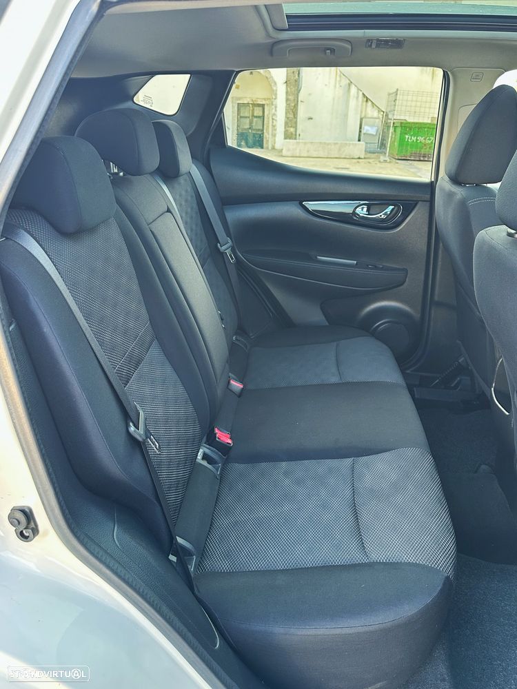 Nissan Qashqai - 11