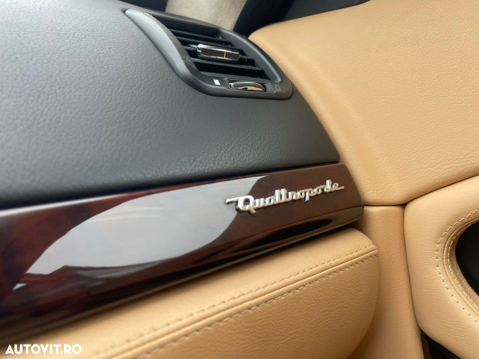 Maserati Quattroporte - 11