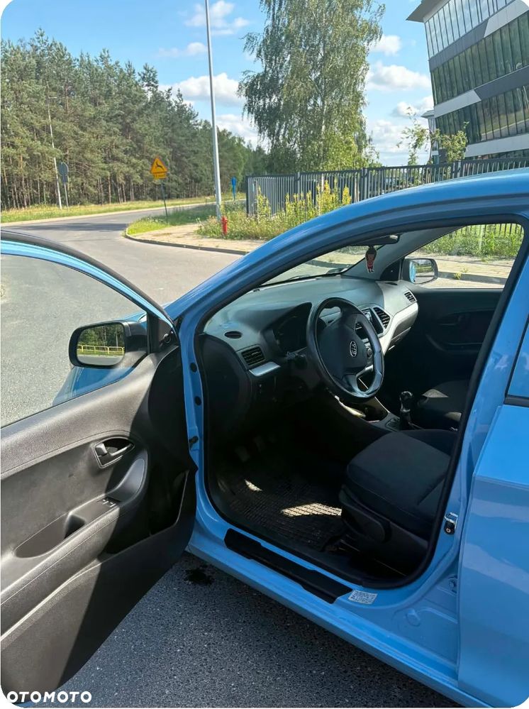 Kia Picanto 1.0 Fifa World Cup Edition - 1