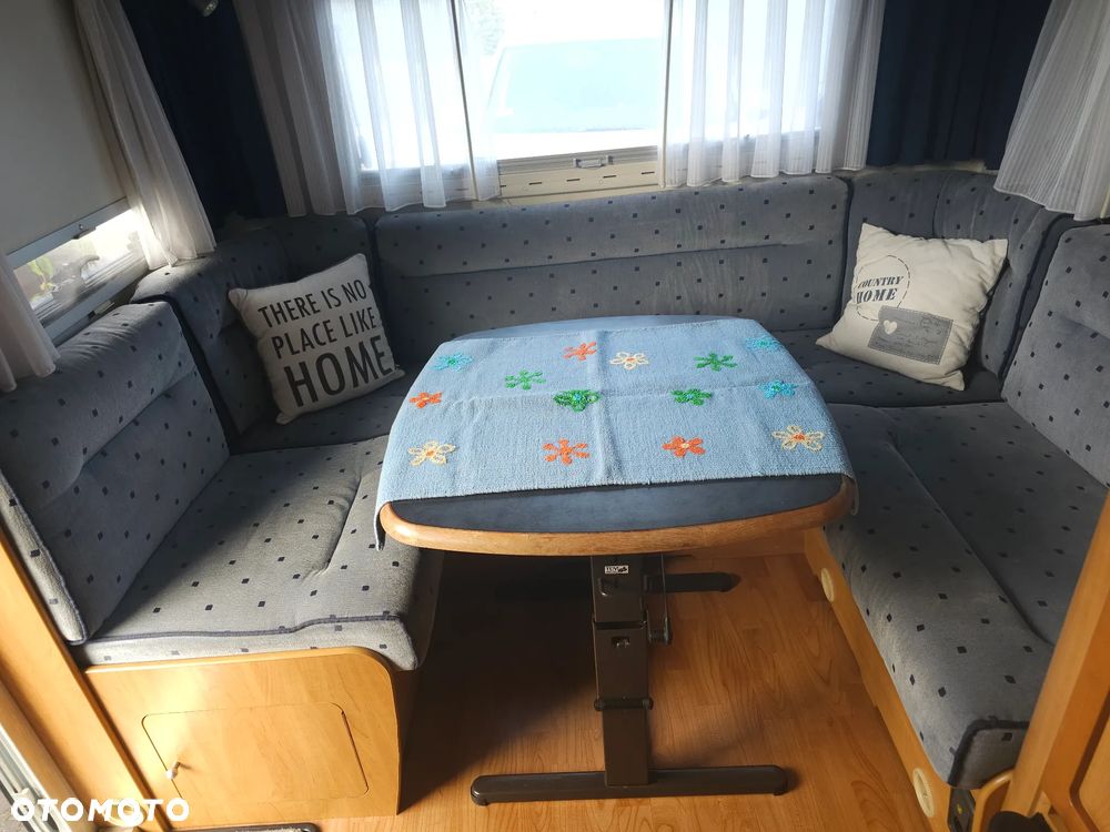 Hymer-Eriba Nova Swing 462A - 32