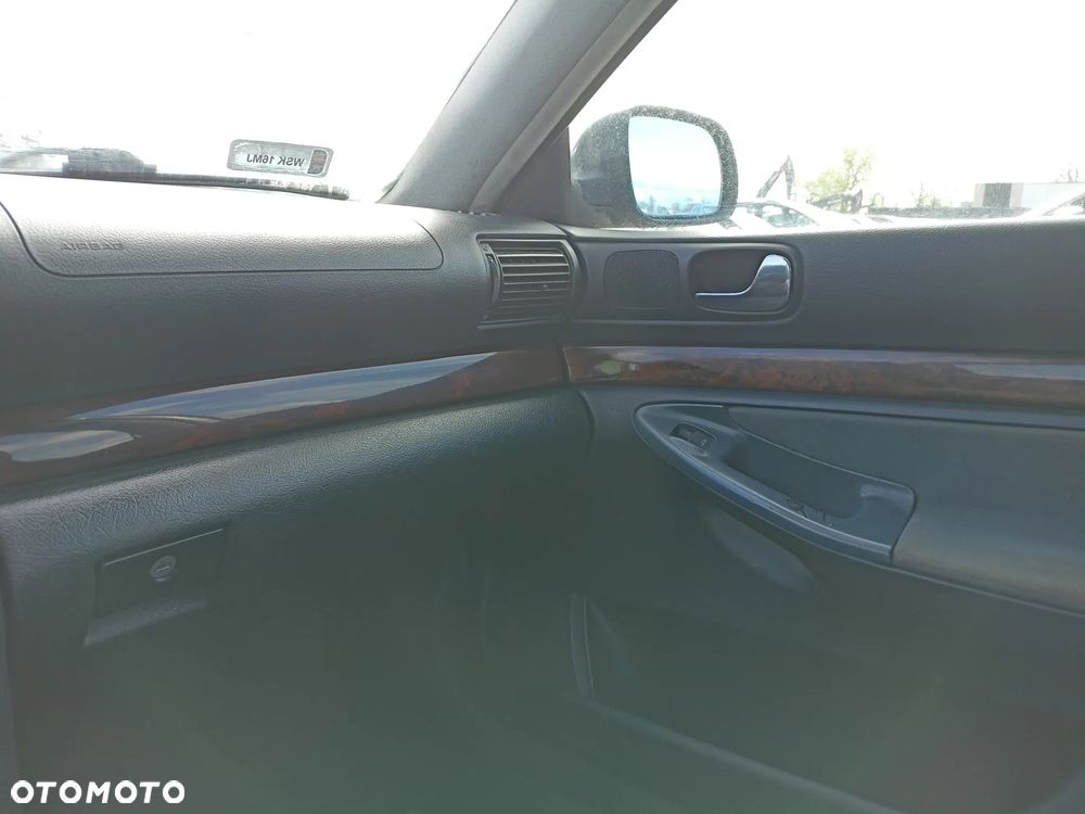 Audi A4 Limousine - 12