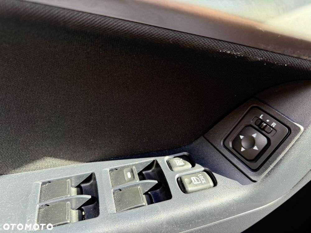 Mitsubishi Lancer 1.8 Intense - 27