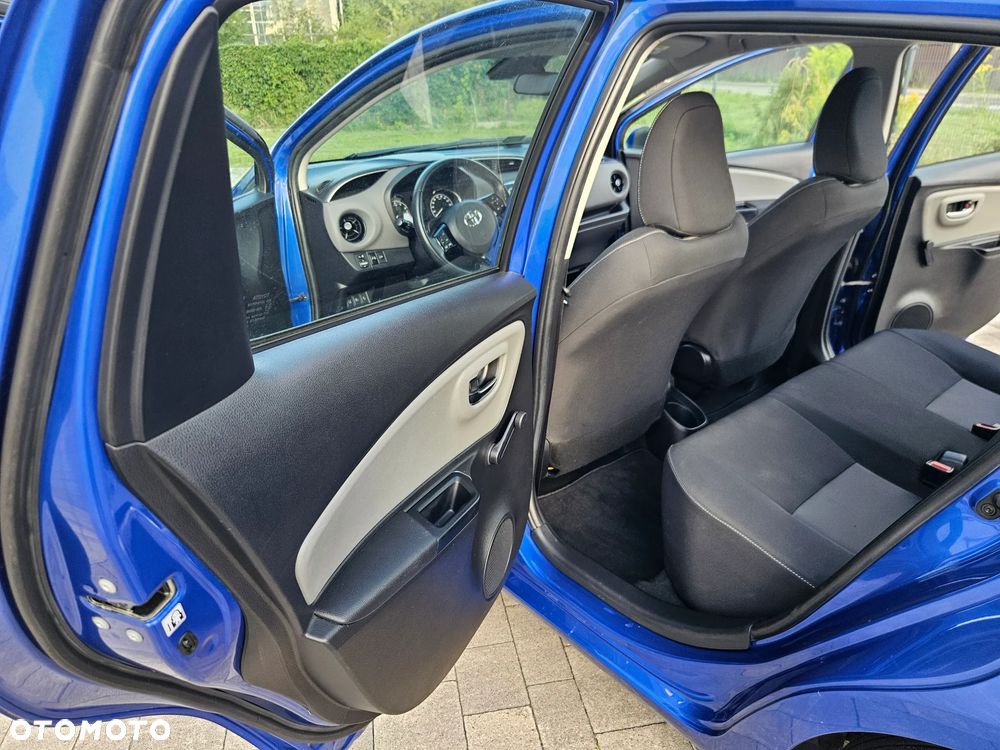 Toyota Yaris 1.5 Premium - 9
