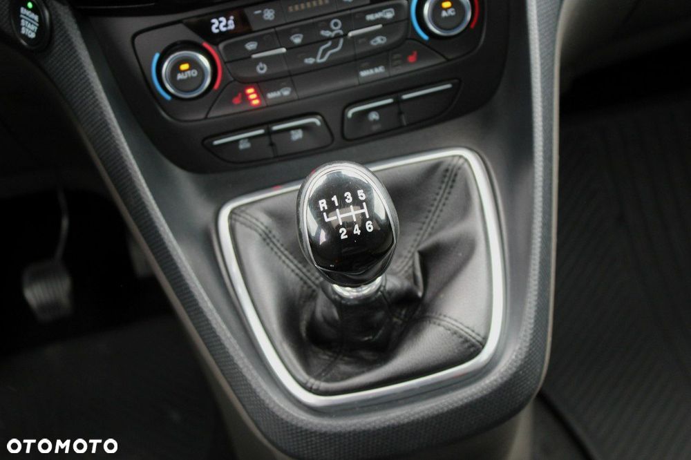 Ford Tourneo Connect - 16