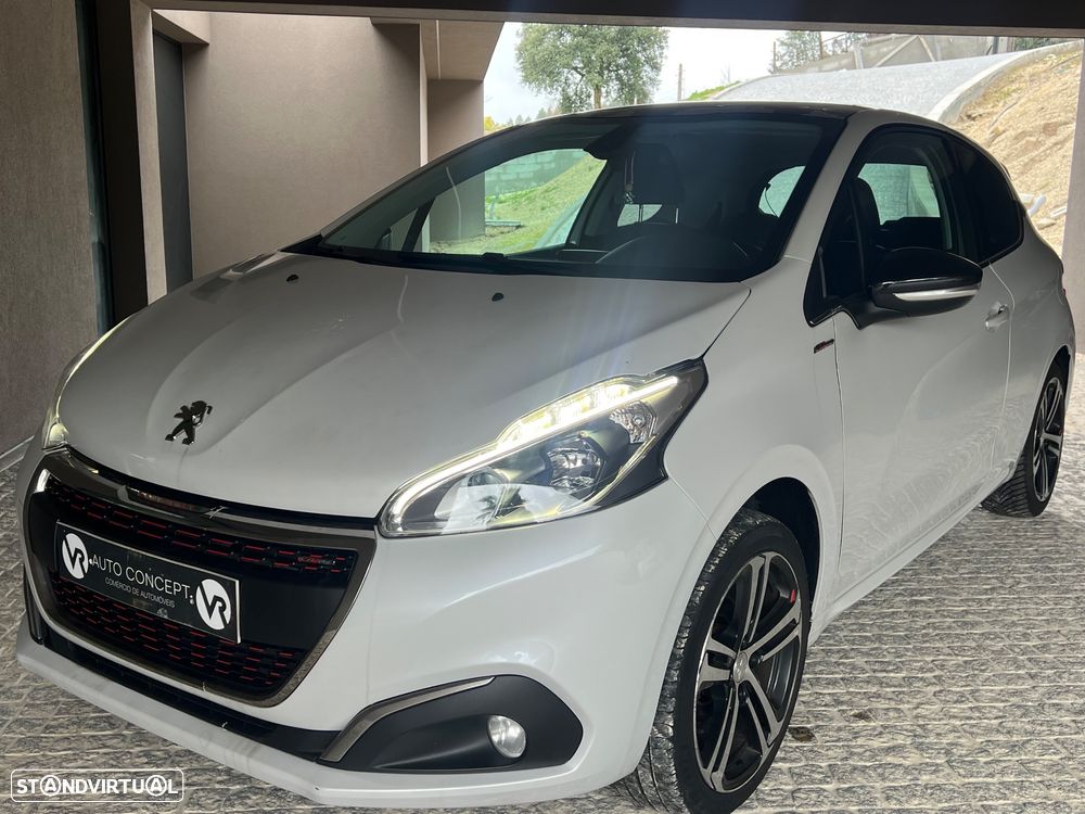 Peugeot 208 - 11