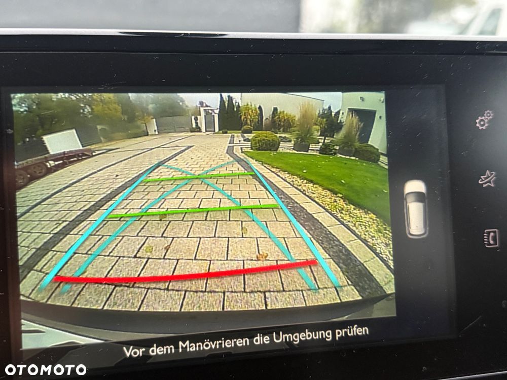 Citroën C4 Cactus 1.2 PureTech Shine S&S - 28