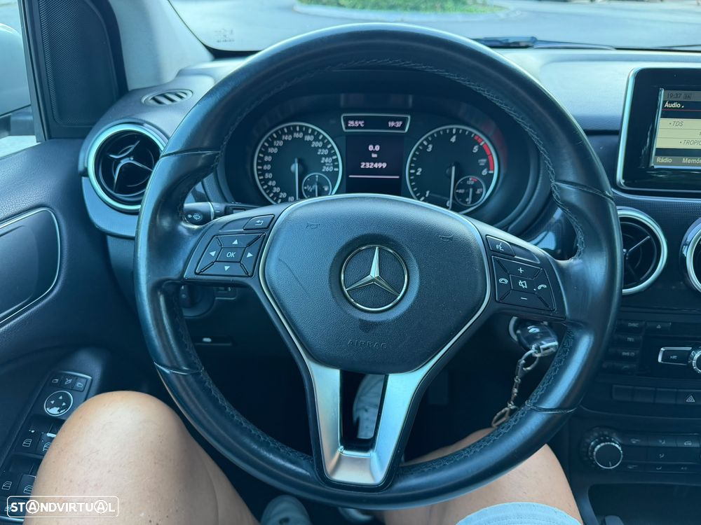 Mercedes-Benz B 180 CDI BlueEFFICIENCY - 33