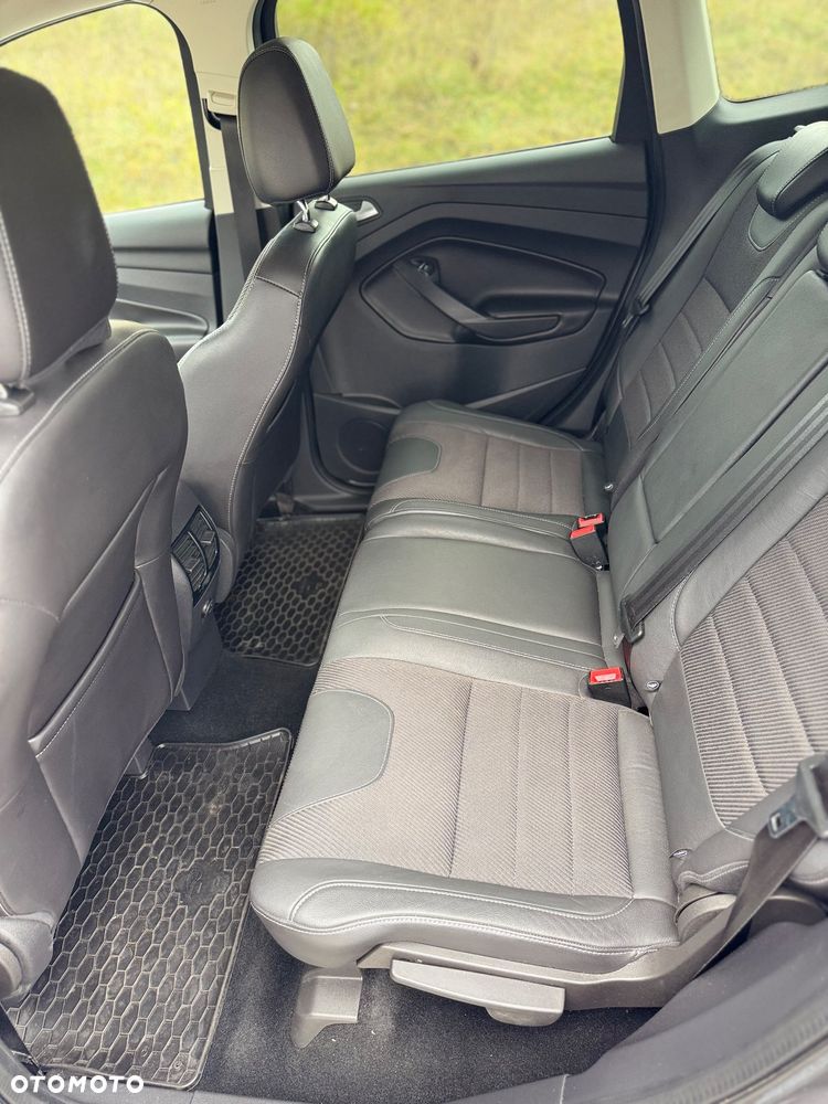 Ford Kuga 2.0 TDCi 4WD Titanium Plus - 23