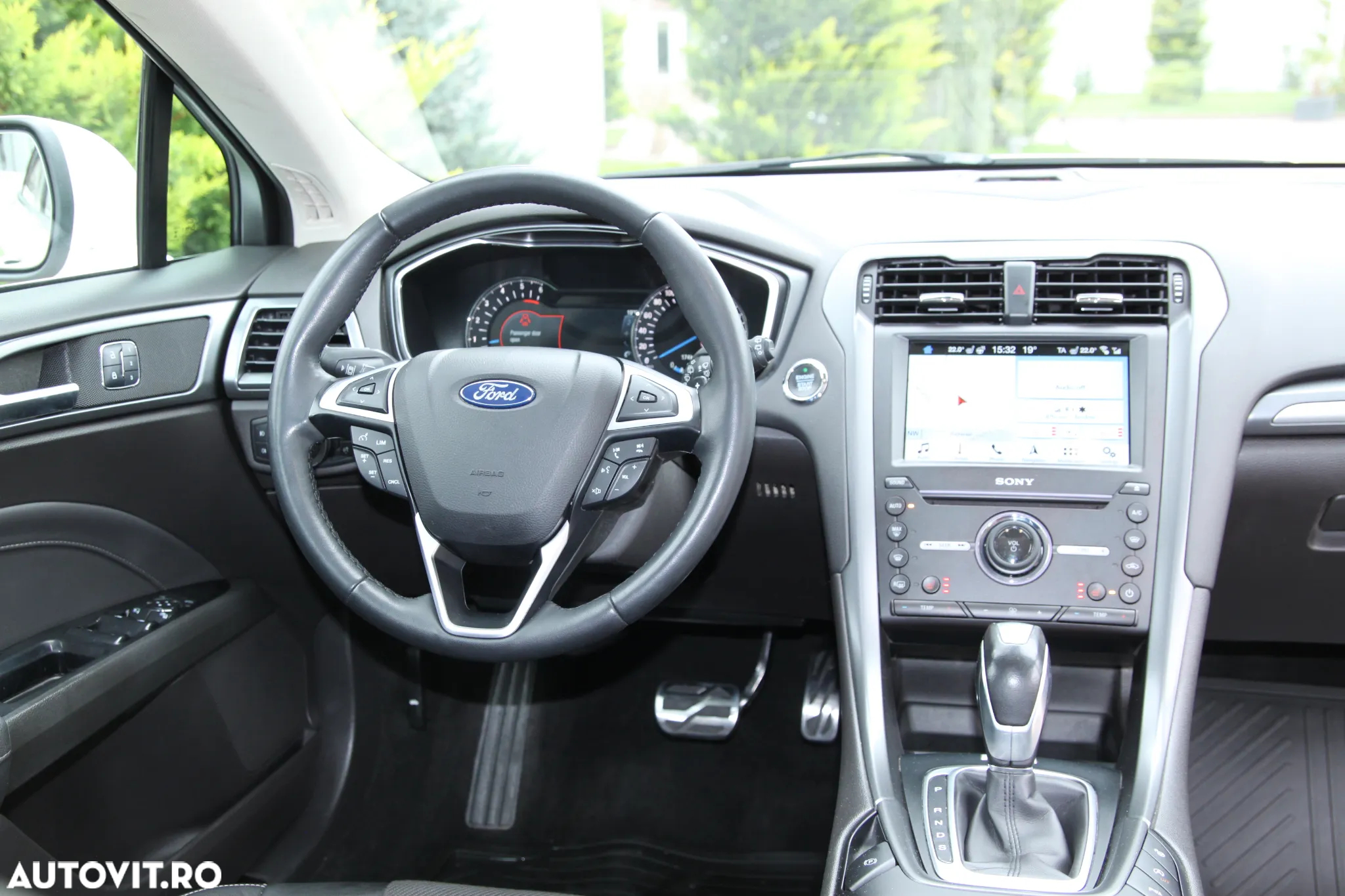 Ford Mondeo 2.0 TDCi Powershift ST Line High - 25