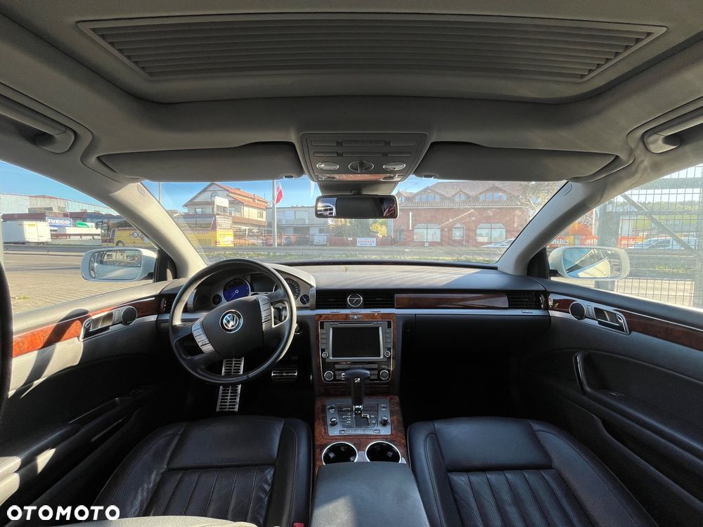Volkswagen Phaeton 4.2 V8 4MOTION Automatik (5 Sitzer) - 8
