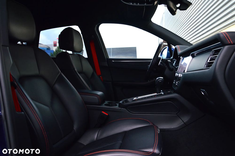 Porsche Macan Standard - 18