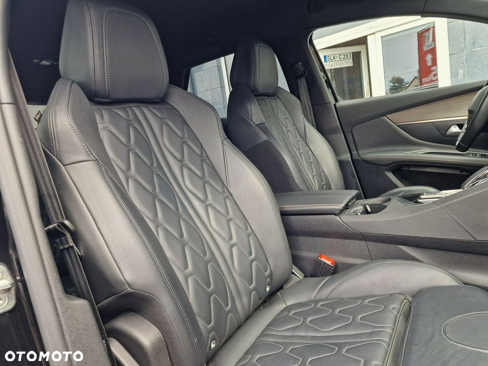 Peugeot 3008 1.6 PureTech HYbrid GT S&S EAT8 - 25
