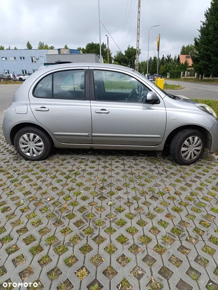 Nissan Micra - 2