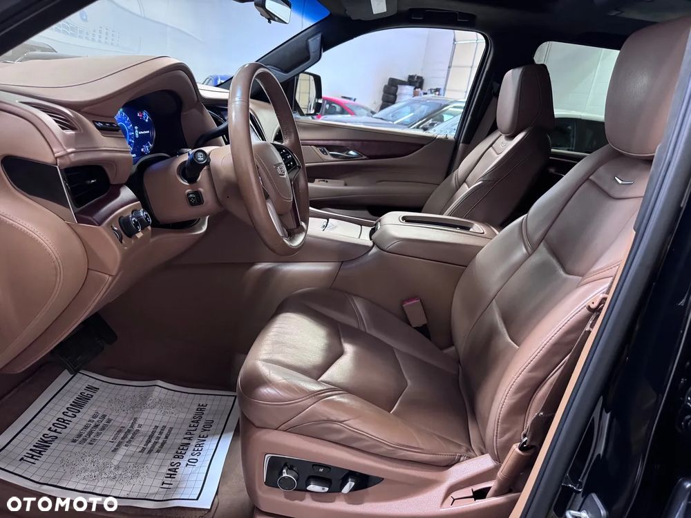Cadillac Escalade 6.2 V8 AWD AT Platinum - 9