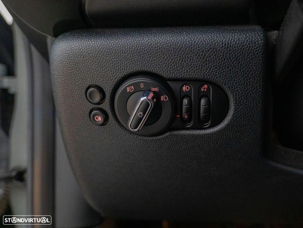 MINI 3 Portas Cooper SE Yours - 17