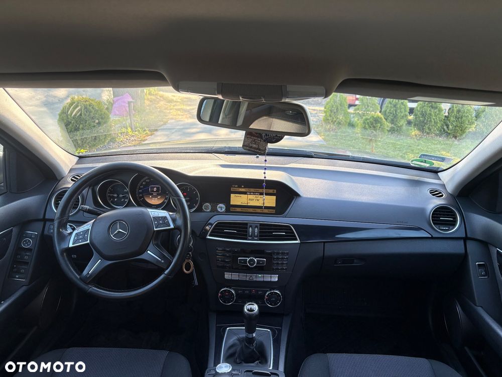 Mercedes-Benz Klasa C 200 CDI DPF BlueEFFICIENCY Special Edition - 9