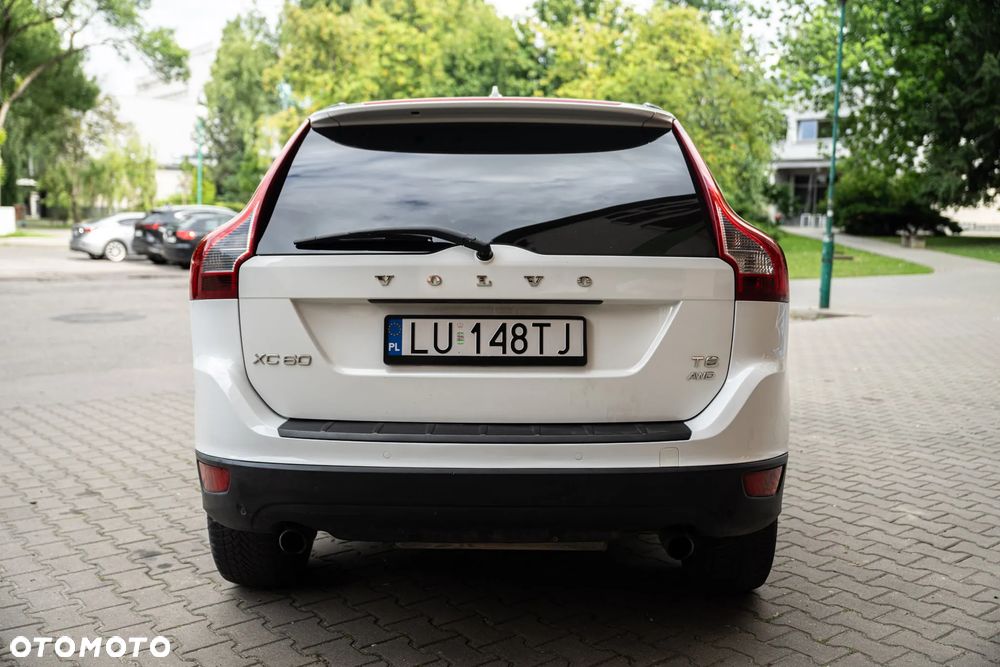 Volvo XC 60 T6 AWD Momentum - 6