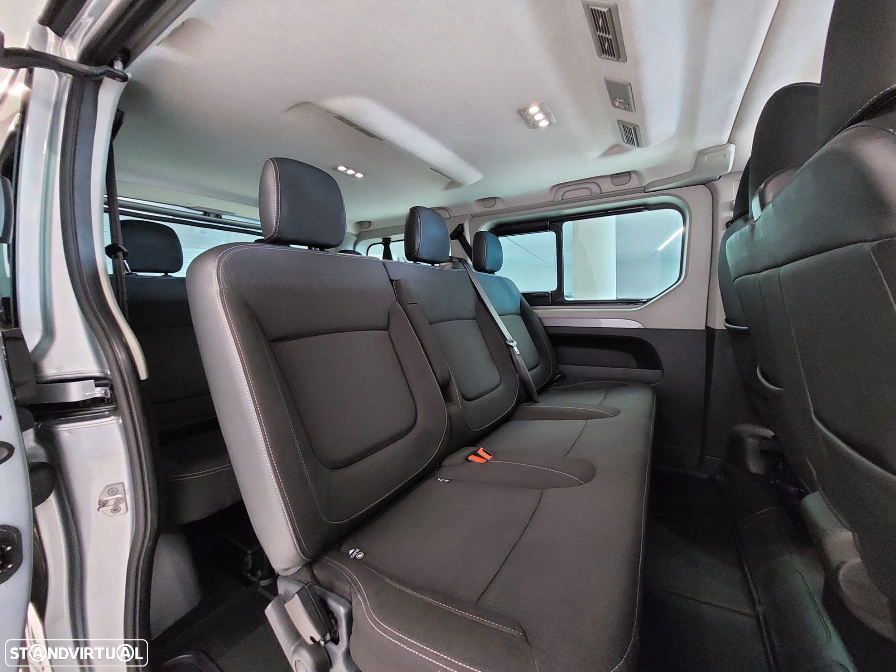 Renault Trafic 2.0 Blue dCi L1 Intens - 9