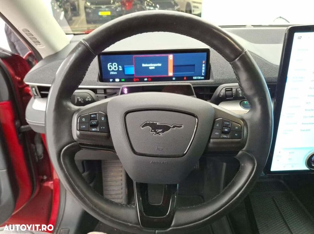 Ford Mustang Mach-E Standard - 6
