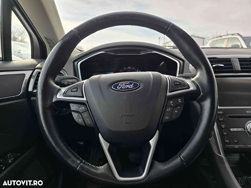 Ford Mondeo - 14
