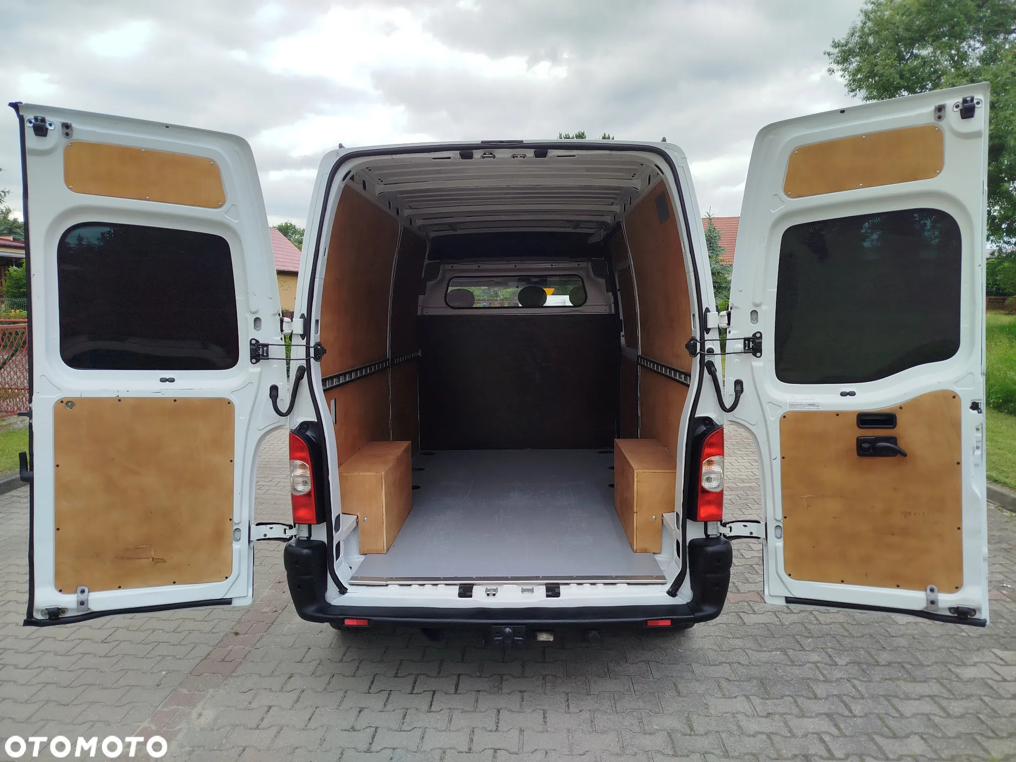 Renault Master ŚREDNIAK KLIMA HAK L2H2 - 23