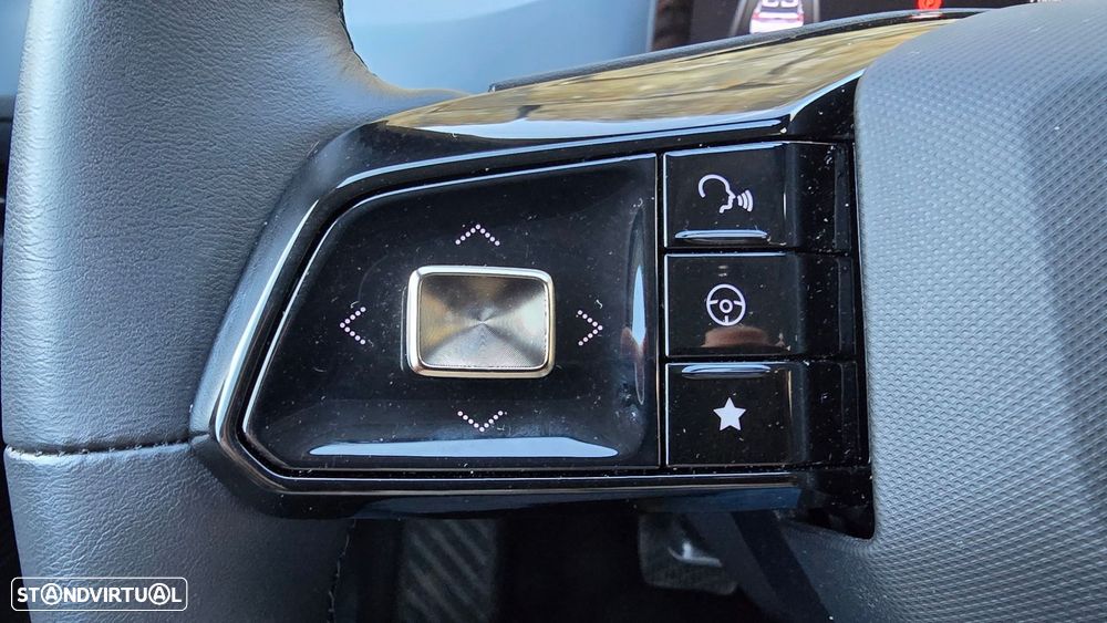 MG MG4 64 kWh Luxury - 15