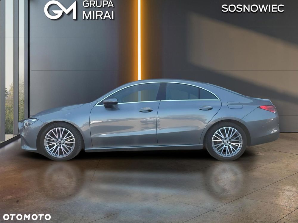 Mercedes-Benz CLA 200 7G-DCT - 2