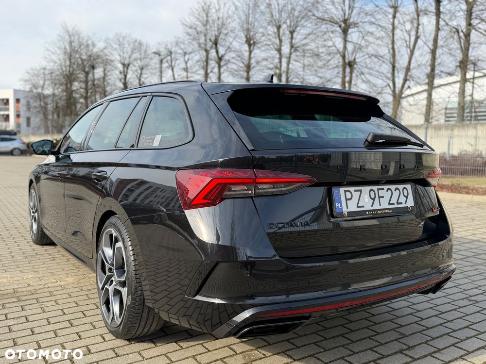 Skoda Octavia 2.0 TDI RS DSG - 11