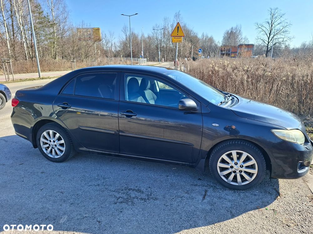 Toyota Corolla 1.6 VVT-i Luna - 2