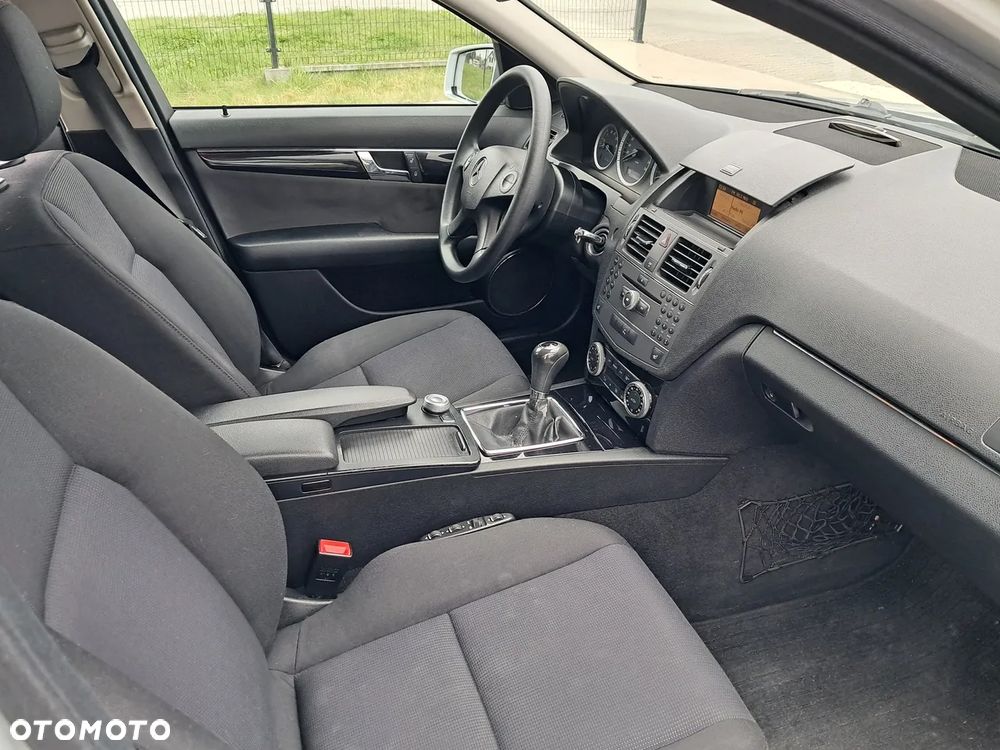 Mercedes-Benz Klasa C 200 CDI DPF Classic - 11