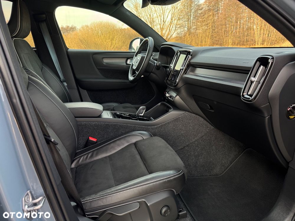 Volvo XC 40 B4 B Geartronic RDesign - 24