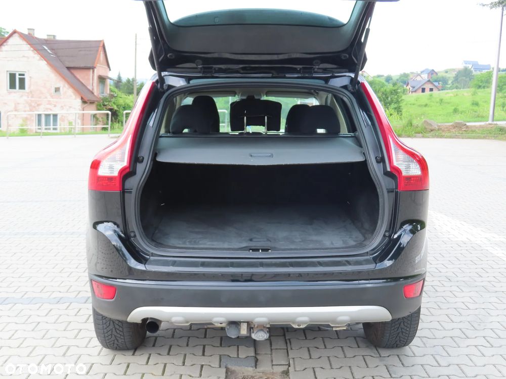 Volvo XC 60 2.4D Momentum - 9