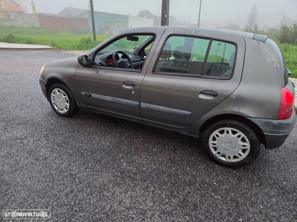 Renault Clio 1.2 — fotografia 5