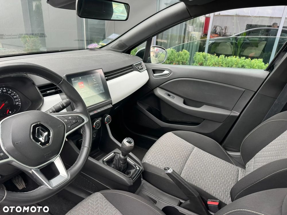 Renault Clio - 17
