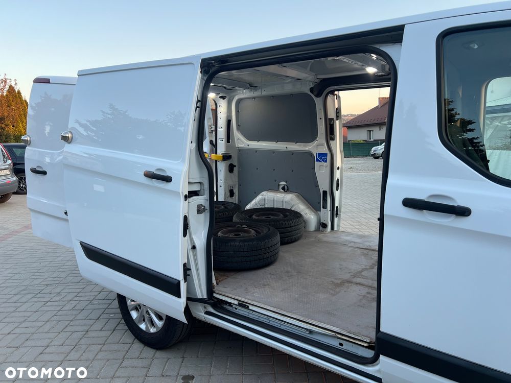 Ford Transit Custom - 13