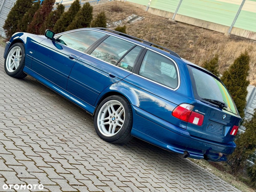 BMW Seria 5 520i - 4