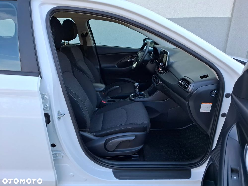 Hyundai i30 1.5 T-GDI 48V-Hybrid Advantage - 36