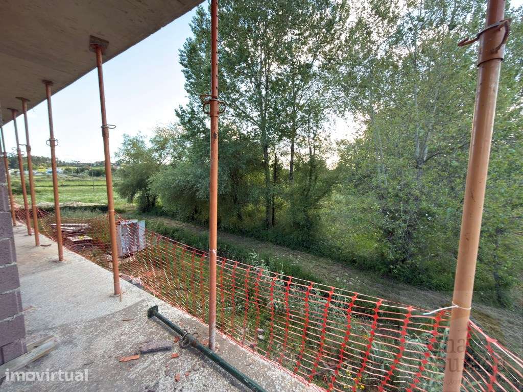 Apartamento T3+1 com garagem, na Mealhada - Grande imagem: 4/22
