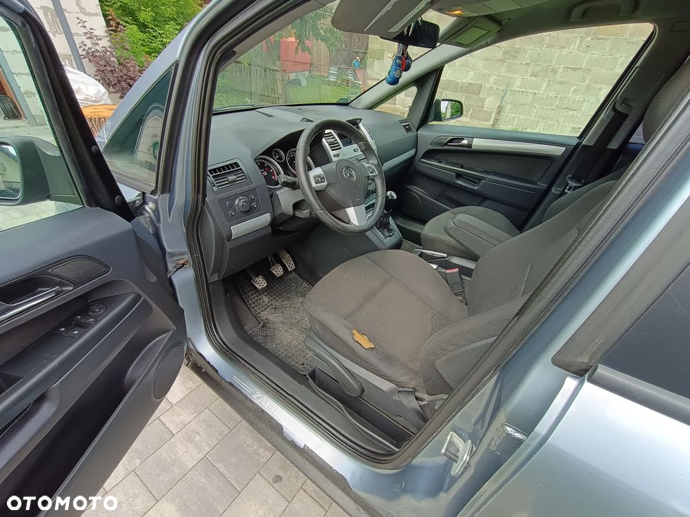 Opel Zafira 1.9 CDTI Cosmo - 3