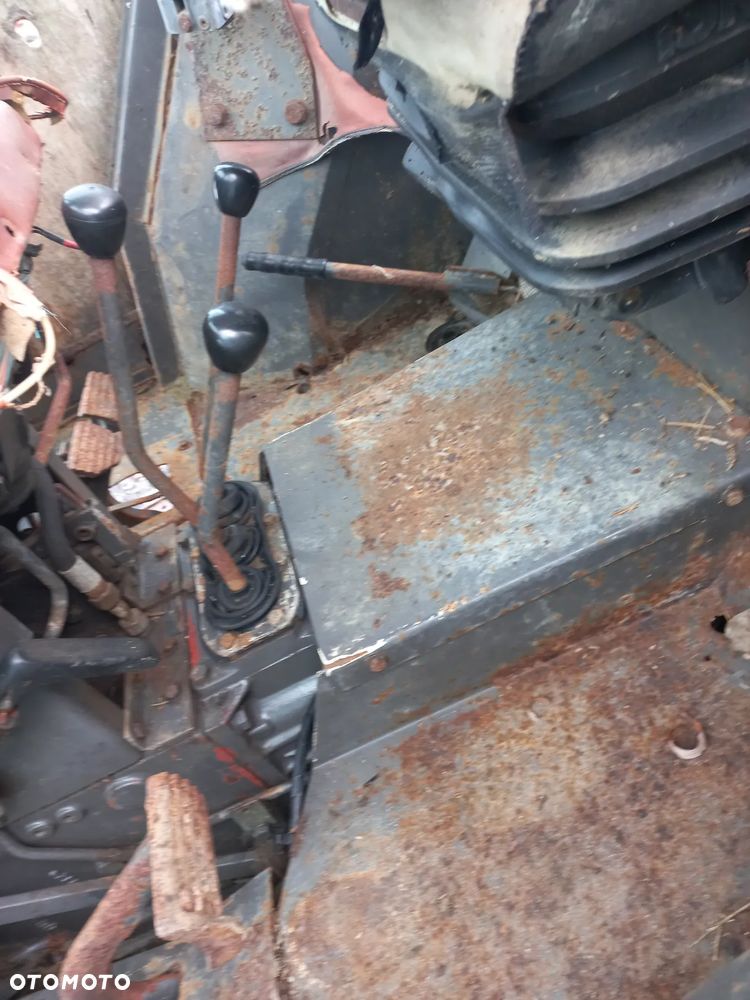 Części RENAULT 85 14,7514,65-14,LS,61-12,68 12, kabina,most,silnik,rewers,skrzynia biegów,7700609932,D226-4,622607010320,7700609315,609462,7700609484,przystawka napędu,układ planetarny,półoś,zwrotnica,atak,felga,wom. - 3