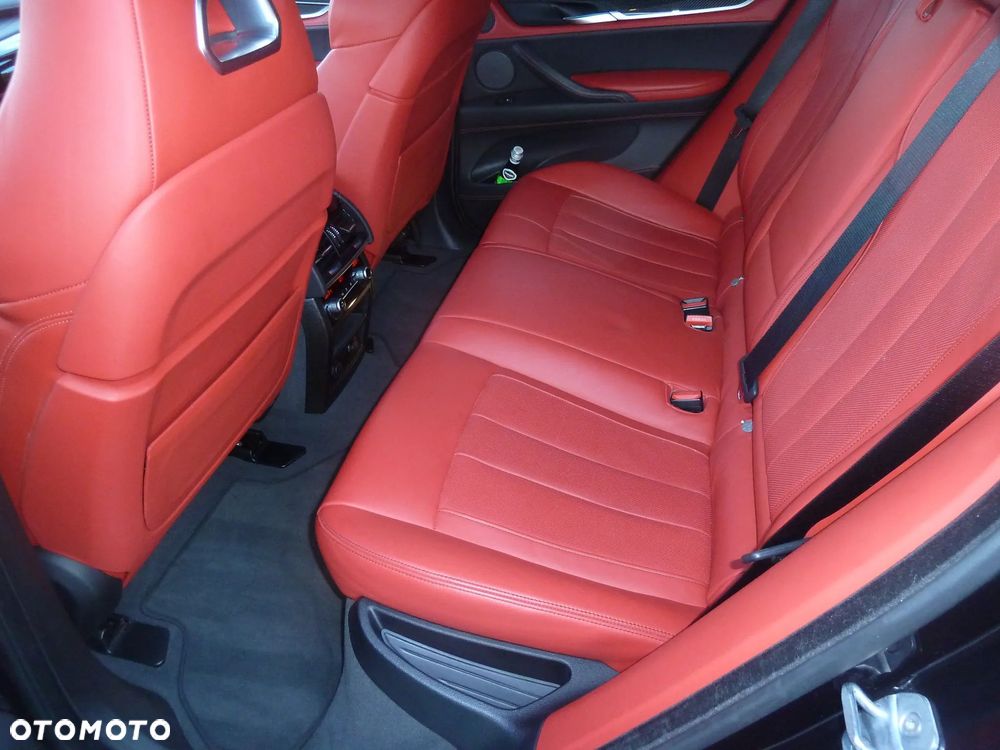 BMW X6M - 15