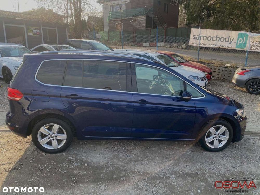 Volkswagen Touran - 14